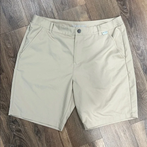 Puma Golf Shorts, Puma way 1 light khaki color, size US 34 waist lightweight - Picture 1 of 13